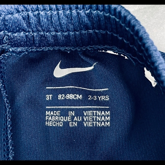 Boys Nike Shorts - Picture 5 of 8